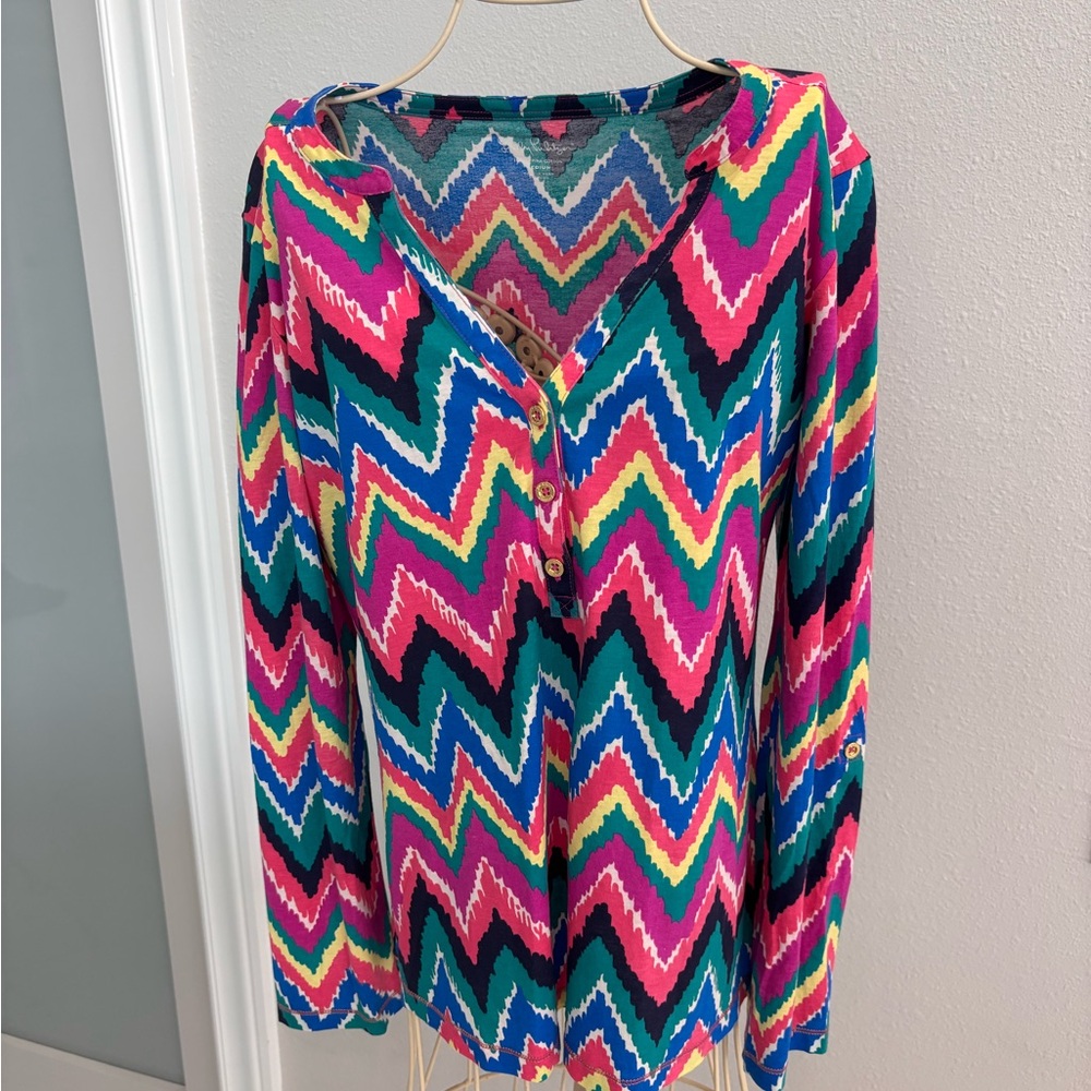 Lilly Pulitzer Size Medium Janelle Chevron Print Top